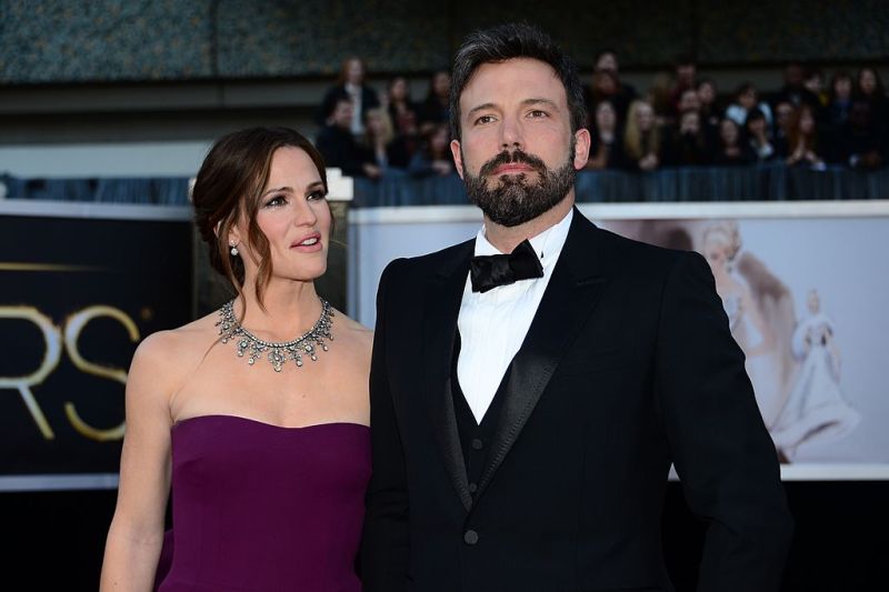 Ben Affleck and Jennifer Garner arrive on the red carpet for the 85th Annual Academy Awards