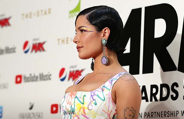 Halsey at the ARIA Awards in 2019