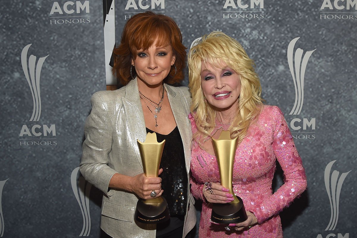 How Reba McEntire’s TV Show Is Honoring Dolly Parton This Week