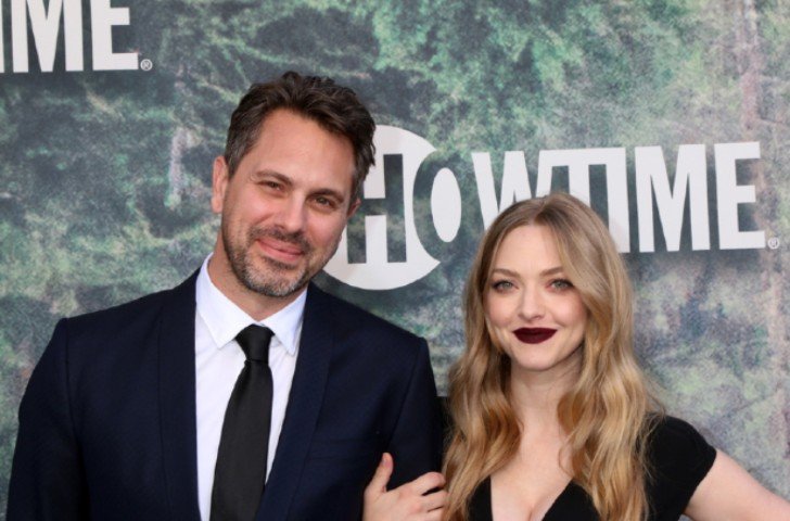 Thomas Sadoski and Amanda Seyfried at a premiere in 2017