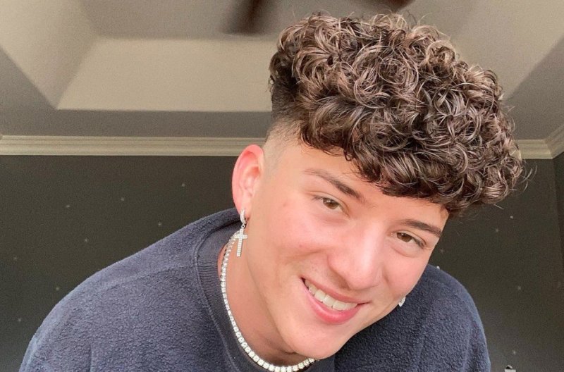 TikTok star Tony Lopez taking a selfie