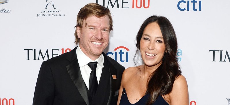 Chip Gaines on the left, standing with Joanna Gaines, both in formal wear.