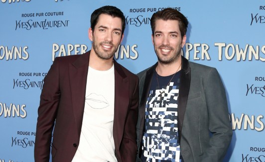Jonathan and Drew Scott smiling together