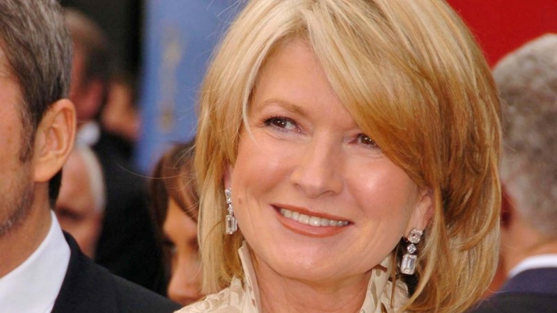 Martha Stewart wears a beige embroidered jacket on the red carpet