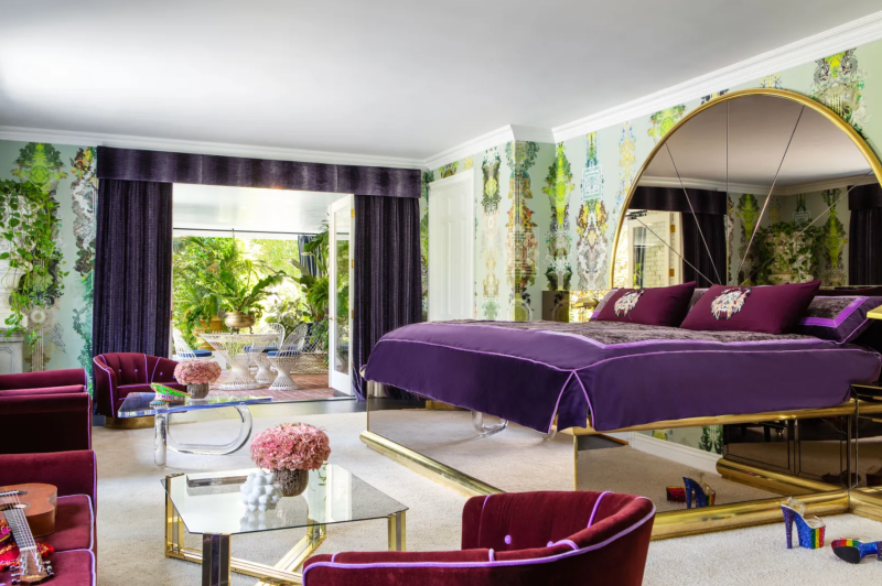 Delevingne's bedroom.