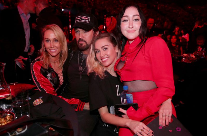 (Left to right) Tish Cyrus, Billy Ray Cyrus, Miley Cyrus, and Noah Cyrus at the 2017 iHeartRadio Music Awards