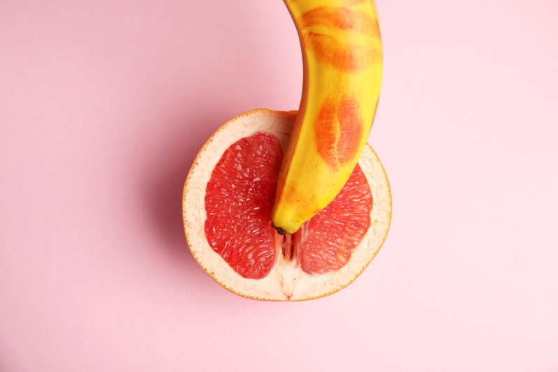 Image of grapefruit and banana