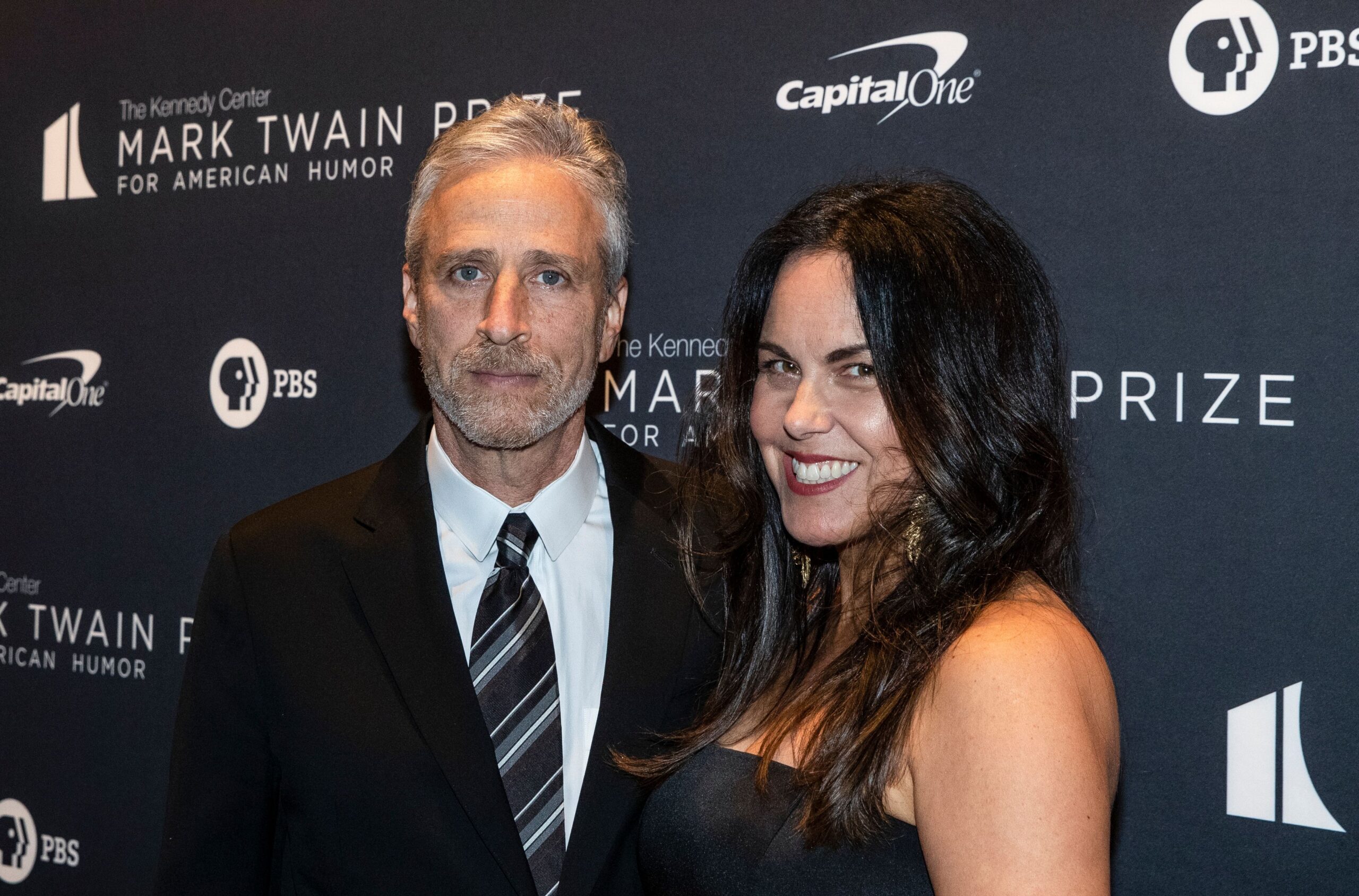 Jon Stewart Wife: What We Know About His Marriage To Tracey McShane Jon Stewart Wife: What We Know About His Marriage To Tracey McShane