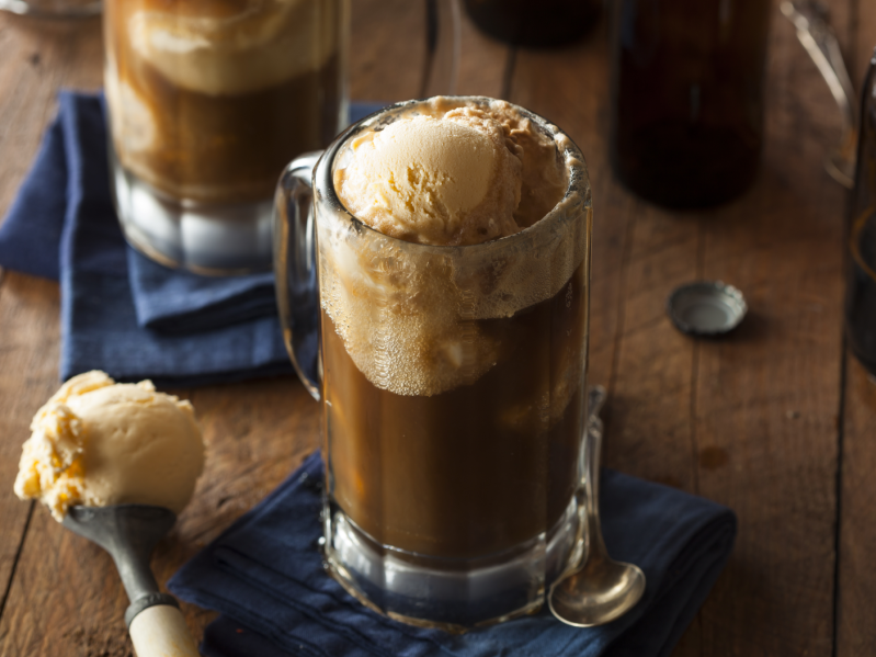 A root beer glass with vanilla ice cream