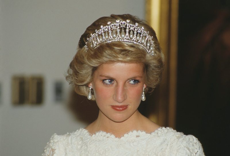 Diana, Princess of Wales (1961 - 1997) attends a dinner at the British Embassy in Washington, DC, November 1985. She is wearing an evening dress by Murray Arbeid and the Queen Mary tiara.