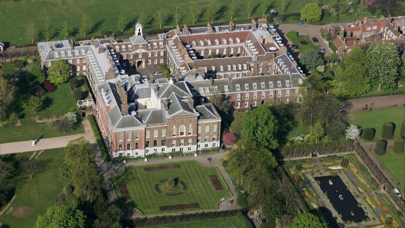 An aerial photo of Kensington Palace in Hyde Park