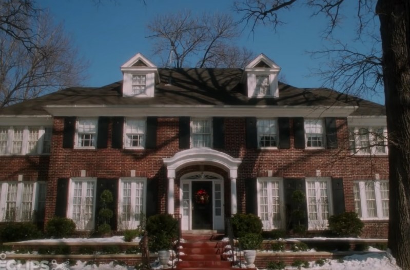 Screenshot of the house from Home Alone