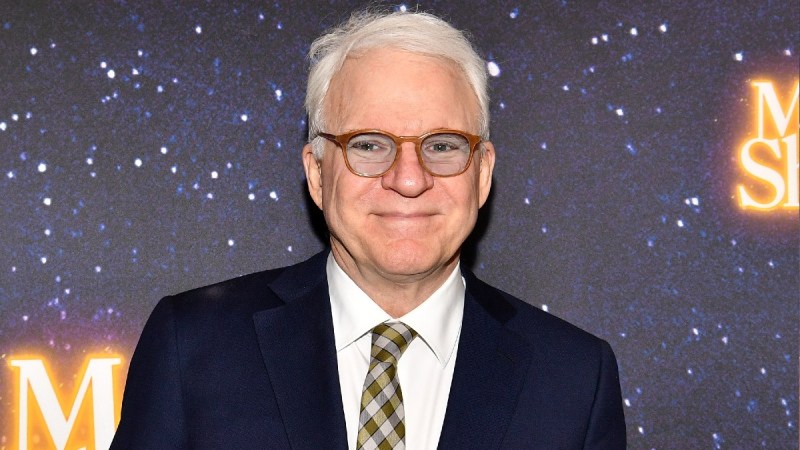 Steve Martin wears a black suit on the red carpet