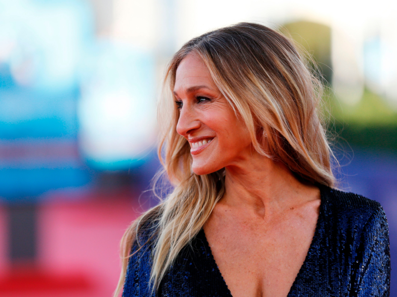 Sarah Jessica Parker poses on the red carpet before the screening of the film "Here And Now"