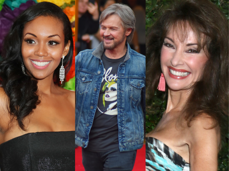 Three soap opera stars posing the red carpet
