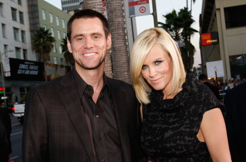 Jim Carrey and Jenny McCarthy at a red carpet event in 2008