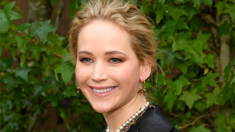 A close up of Jennifer Lawrence smiling