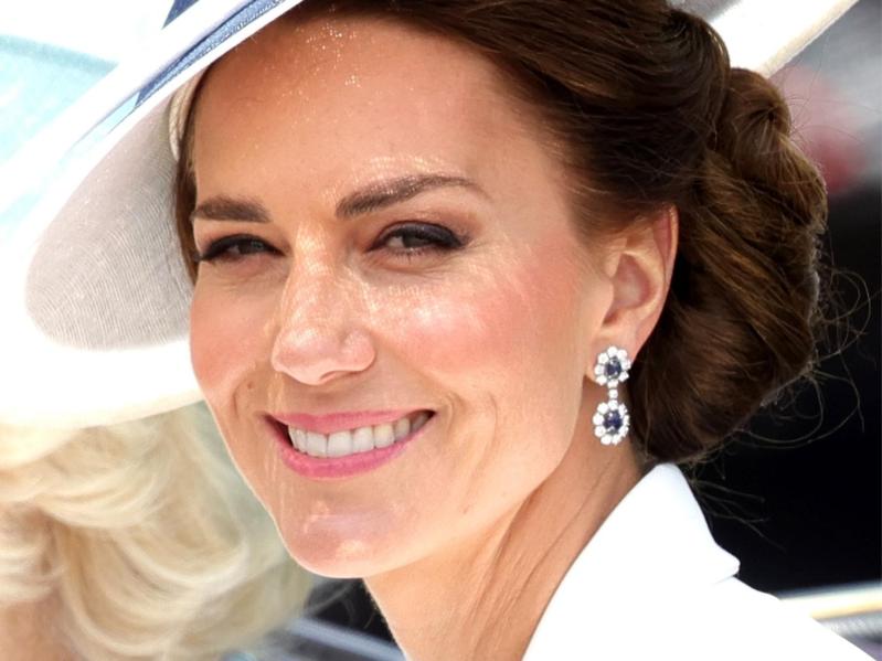 Duchess Kate Middleton wears sapphire earrings similar to late Princess Diana in 2022