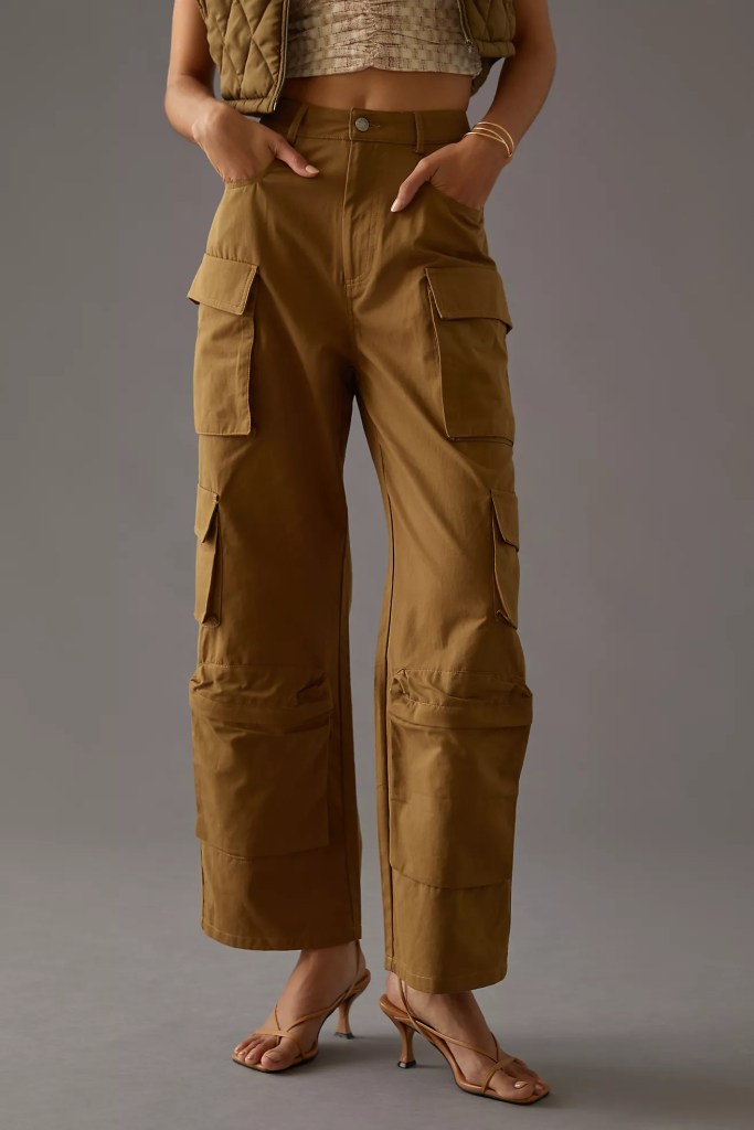 Brown Cargo Pants with side pockets and zippers