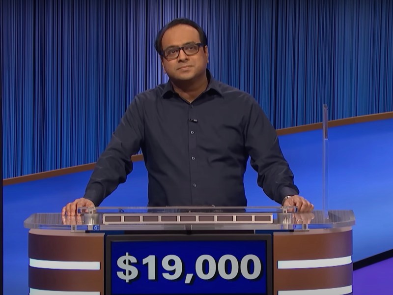 screenshot of Yogesh Raut looking confident at the Jeopardy! podium