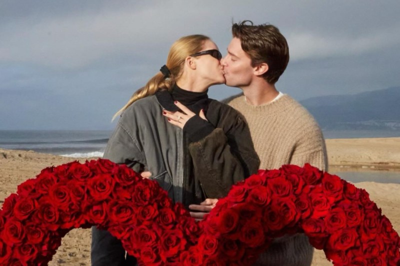 arnold-schwarzeneggers-son-patrick-engaged-to-abby-champion-see-her-ring