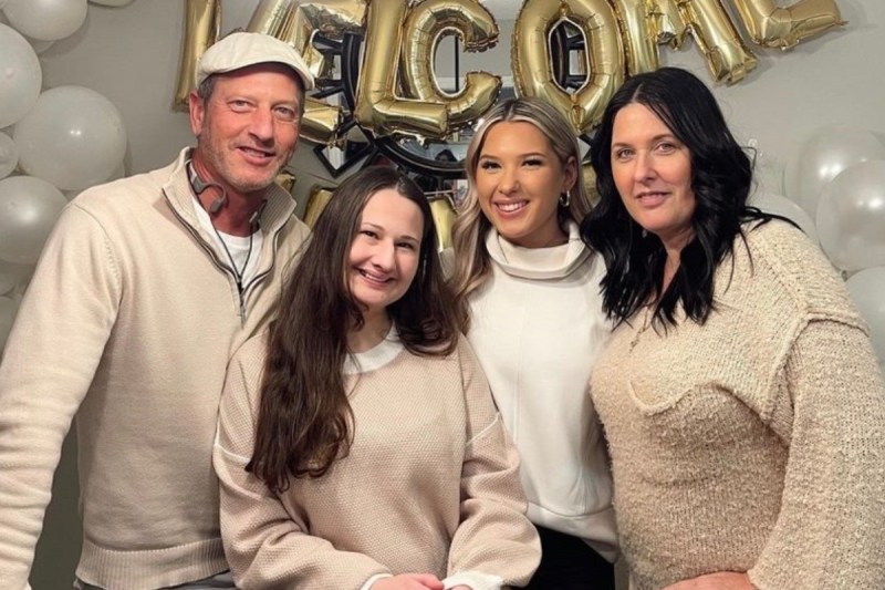 gypsy-rose-blanchard-celebrates-homecoming-with-family-in-beautiful-video