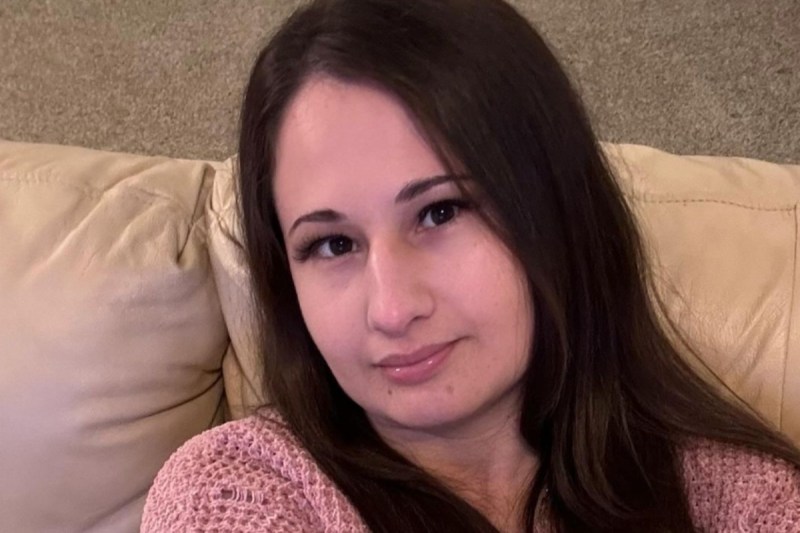 gypsy-rose-blanchard-wishes-supporters-happy-new-year-in-instagram-video