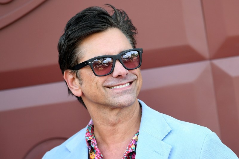 john-stamos-shares-photo-last-full-house-reunion-with-bob-saget