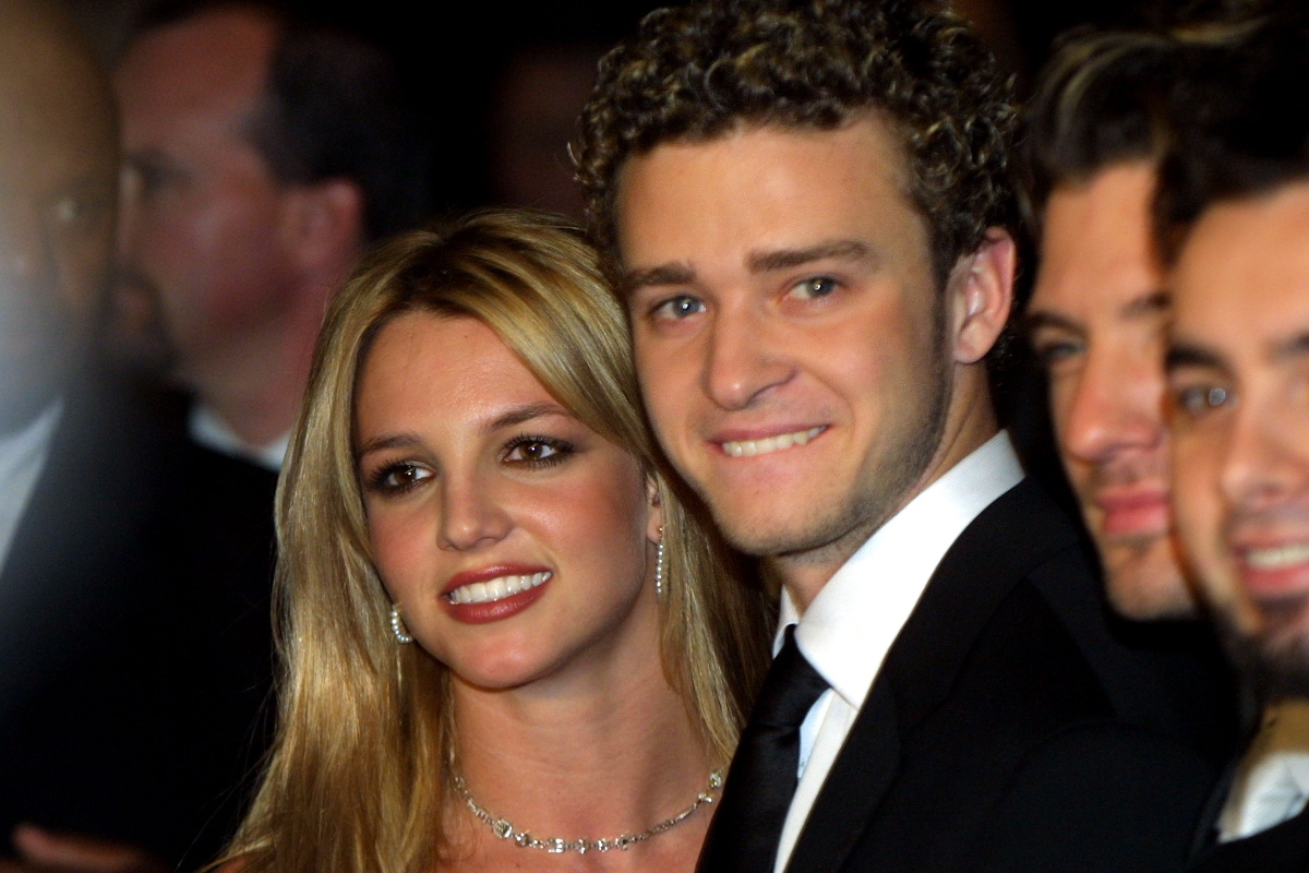 justin-timberlake-casually-addresses-britney-spears-backlash-before-singing-cry-me-a-river-in-las-vegas