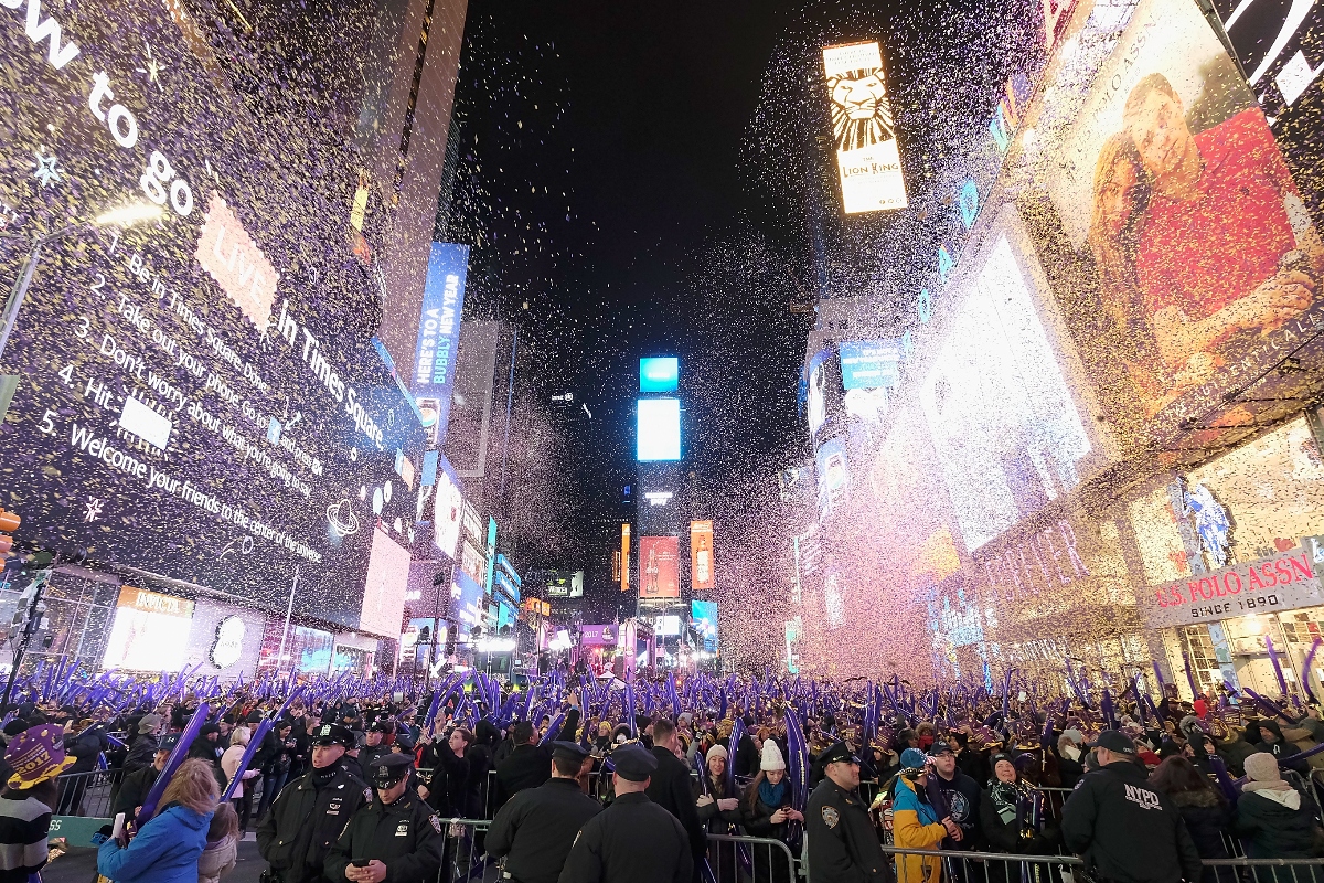 New Year's Eve 2024 How to Watch All the TV Specials