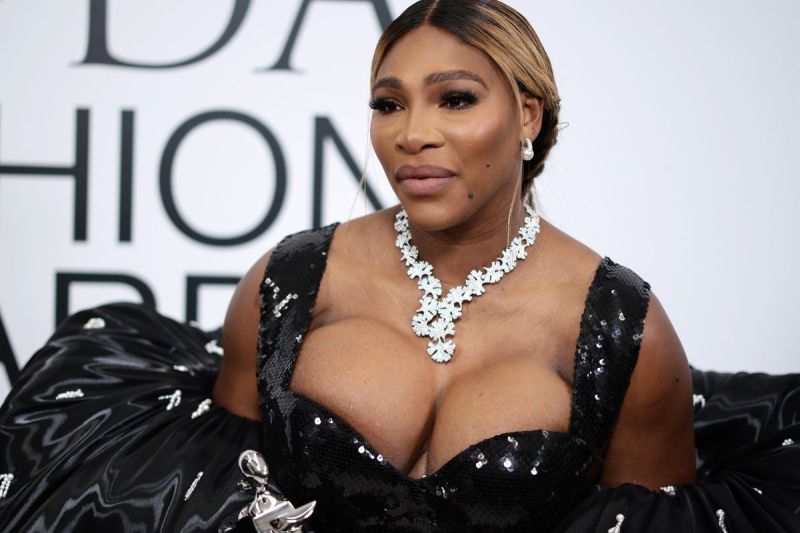 serena-williams-donates-breast-milk-to-families