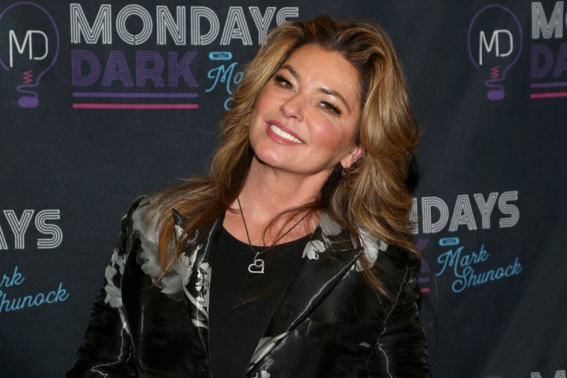 shania-twain-admits-brad-pitts-60th-birthday-doesnt-impress-her-much