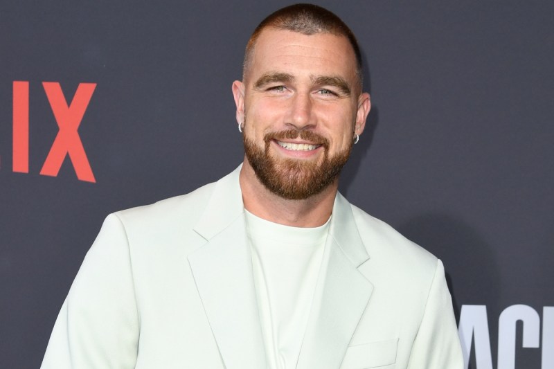 travis-kelce-reacts-to-dads-brads-chads-booing-taylor-swift-at-chiefs-game