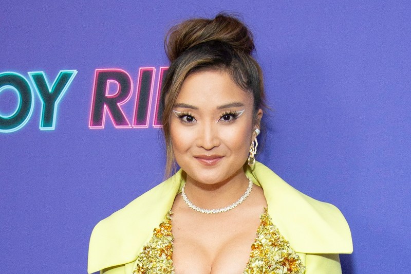 emily-in-paris-star-ashley-park-in-recovery-after-being-hospitalized-with-critical-septic-shock