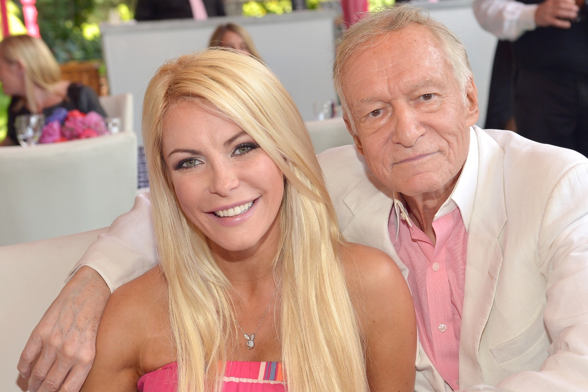 hugh-hefners-widow-reveals-the-playboy-moguls-last-words