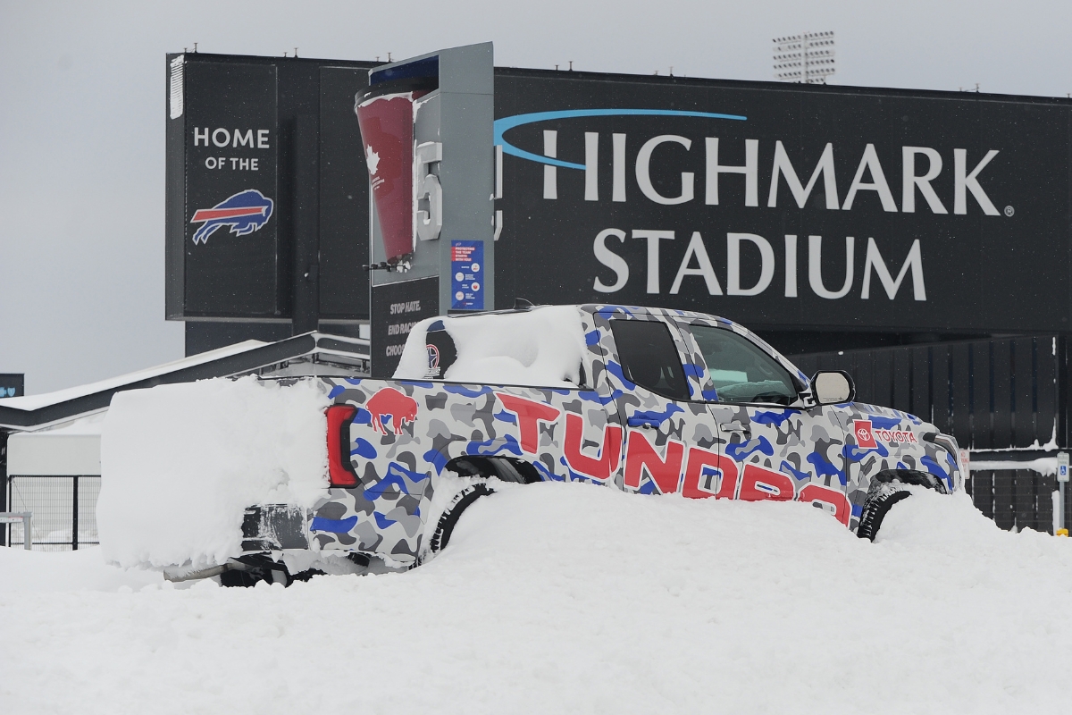 kansas-city-player-claims-buffalo-bills-shut-off-hot-water-in-chiefs-locker-room-after-loss