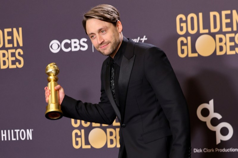 kieran-culkin-reveals-adorable-place-he-put-his-golden-globes-award-emmys