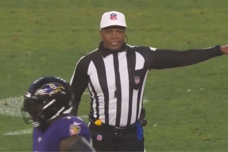 nfl-refs-voice-cracking-goes-viral-during-chiefs-ravens-game