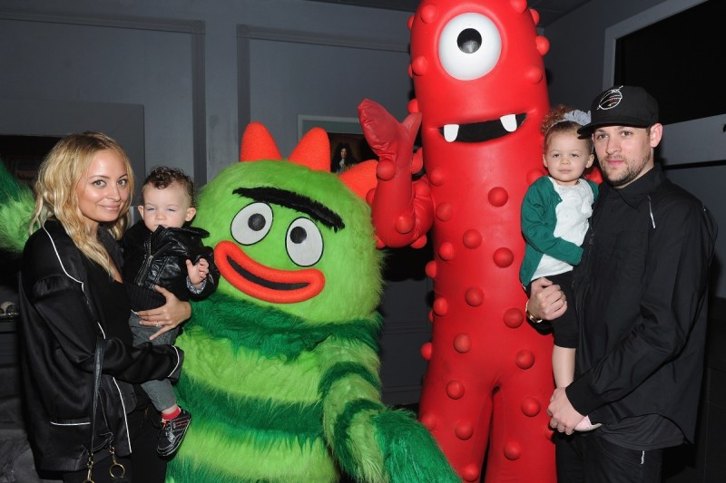 nicole-richie-all-about-her-2-kids-harlow-and-sparrow