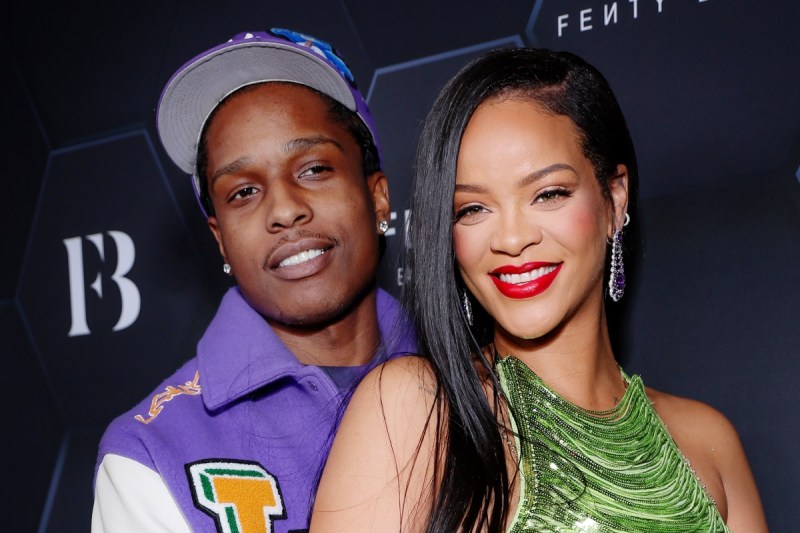 rihanna-reportedly-holding-it-all-together-ahead-of-stressful-asap-rocky-trial