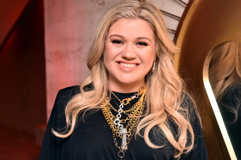 kelly-clarkson-reveals-what-prompted-her-weight-loss-journey