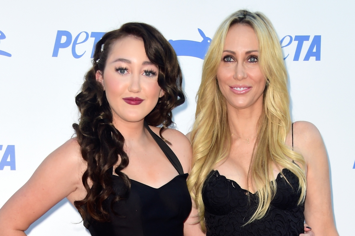 noah-cyrus-delusional-for-claiming-mom-tish-stole-dominic-purcell-from-her-insider-says