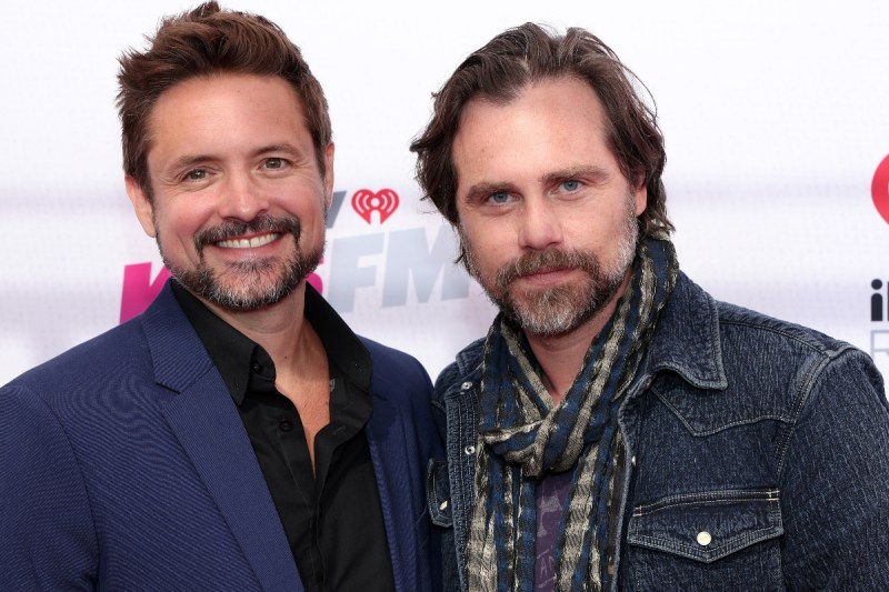 rider-strong-will-friedle-detail-grooming-by-boy-meets-world-guest-star-brian-peck