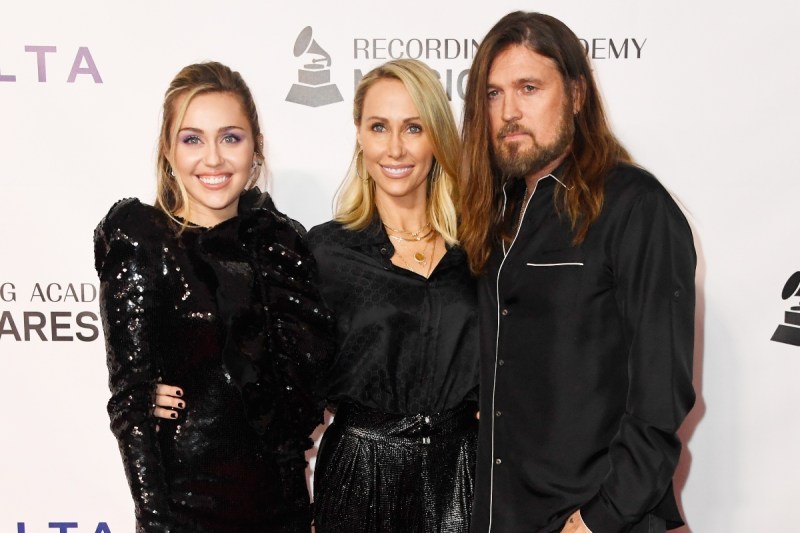 tish-cyrus-says-she-encouraged-ex-billy-ray-to-star-on-hannah-montana