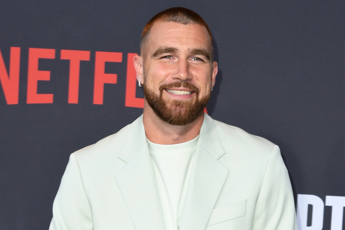 travis-kelce-wins-peoples-choice-award-after-calling-nomination-f-ing-nonsense