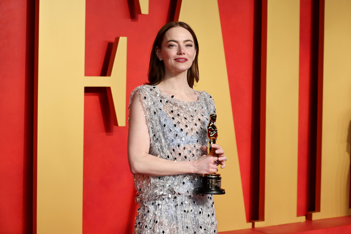 Emma Stone Appears Annoyed by Jimmy Kimmel's 'Poor Things' Joke at 2024 Oscars