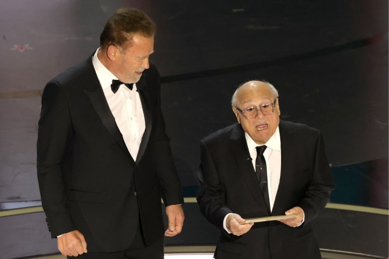 danny-devito-reveals-new-movie-with-arnold-schwarzenegger-in-the-works