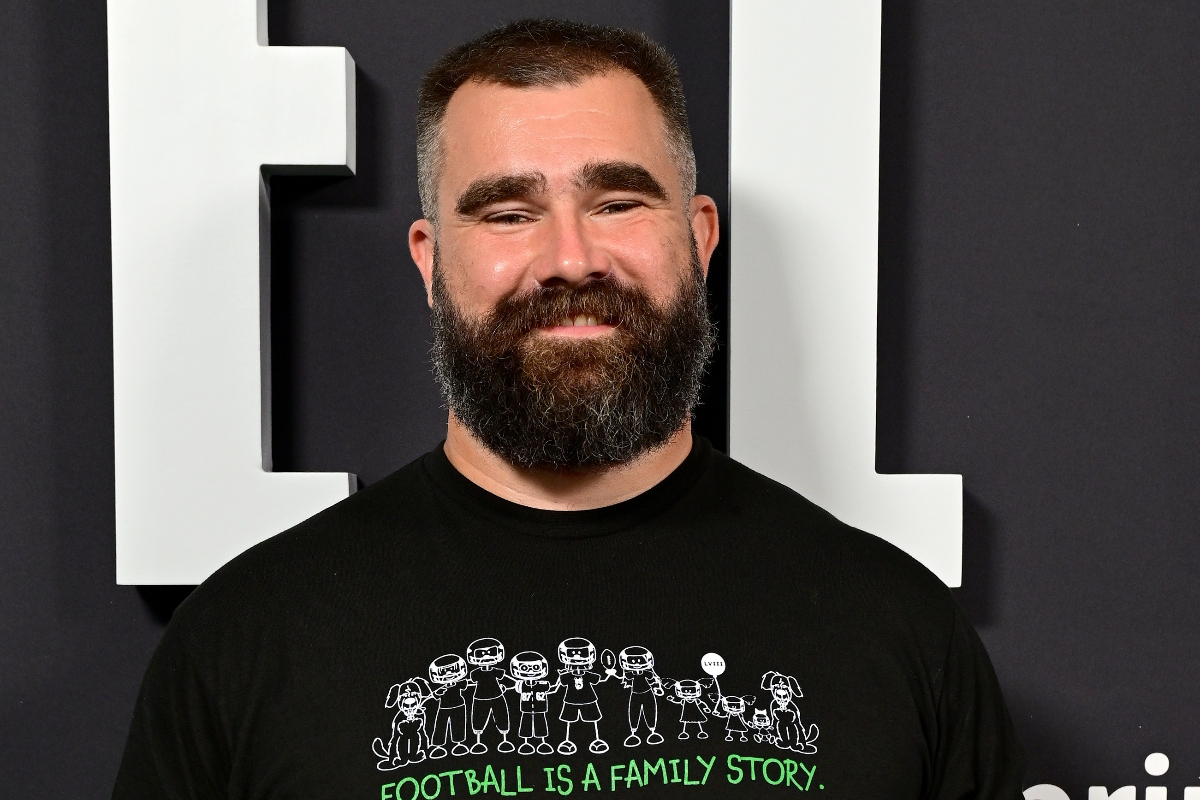 jason-kelce-tearfully-announces-nfl-retirement-after-13-season-eagles-career