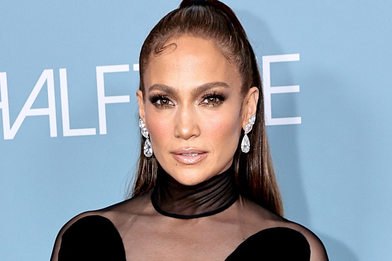jennifer-lopez-cancels-7-tour-dates-after-new-album-flops