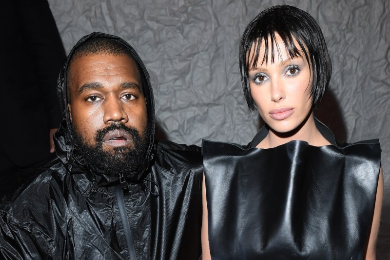 kanye-west-behind-bianca-censoris-uncomfortable-revealing-outfits-expert-claims